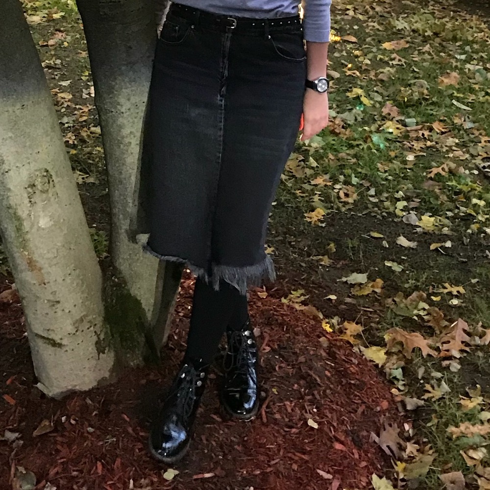 Zara trafaluc two tone denim skirt